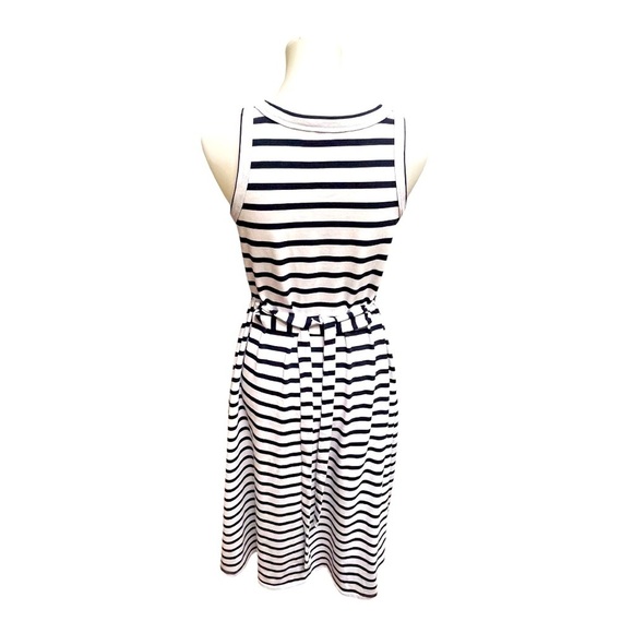 NWOT 💖 Ann Taylor Weekend Navy and White Knit Casual Dress - Picture 9 of 14